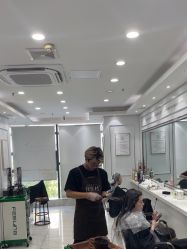 -镁连社·美联社