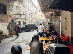 -卫卫麻辣烫(建设新村路店)