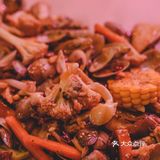 余姚探店｜抓麻铁锹手抓麻海鲜酒馆