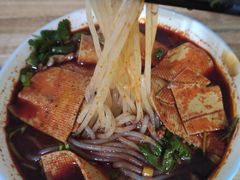 -老字号杨坡红油米线腊汁肉夹馍(东四道巷店)