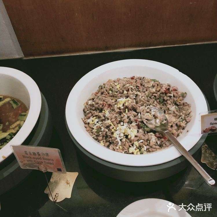 早上大巴车到珠海过关到澳门