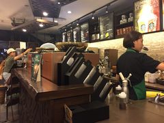 -星巴克(南宁民歌湖店)