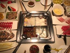 -海底捞火锅鲜切牛肉主题店(长寿路店)