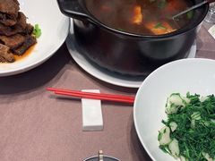 -香山湖家家宴(中山陵店)