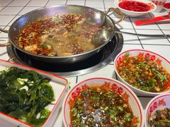 -何哥鲜鱼餐厅(龙湖花园店)