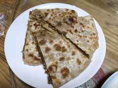-溢心园香河肉饼总店