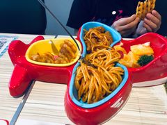-必胜客(绿地新都会店)