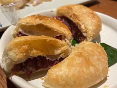 玫瑰鲜花饼-云海肴·汽锅鸡·云南菜(美罗城店)