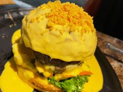 瀑布芝士牛肉汉堡-Let'sBURGERplus·非常创意汉堡(三里屯店)