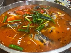 -亮欢寨酸汤鱼(沙冲路店)