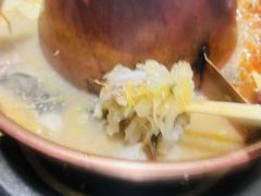 -果松木炭酸菜铜火锅·外婆参鸡汤