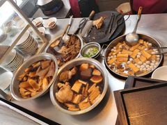 -松树干拌面店