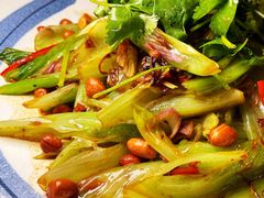 捞起生菜梗-六婶西关小厨(光塔路店)