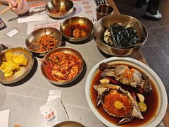 -草家酱蟹炭火烤肉店(珲春南路一店)