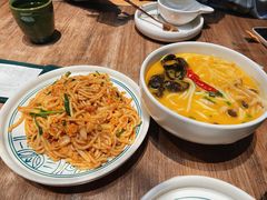 -云海肴云南菜(浦江欢乐颂店)