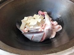 黑龙鱼-老刘生态大鱼坊铁锅炖鱼(赛马场店)