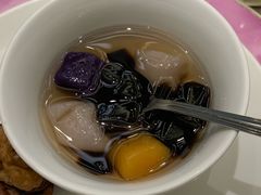 -满江红四季餐厅 · 国家五钻级酒家(新纪元大酒店店)