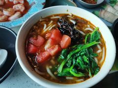 油鸡㙡凉米线-半山腰·云南菜(侨福芳草地店)