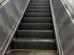 -白石桥南(地铁站)
