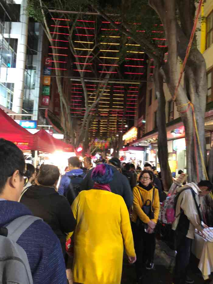 唐人街周五夜市"为了这口章鱼小丸子特地打卡唐人街夜市.