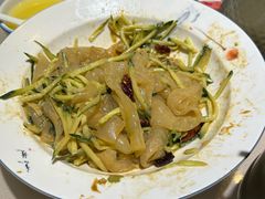 -老码头黑皮肘子锅包肉(赣水路店)