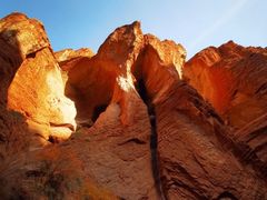 -天山神秘大峡谷