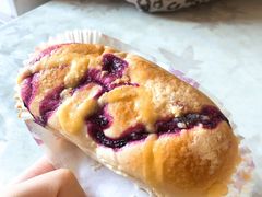 蓝莓乳酪面包-北大家园食堂