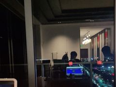 -瑰丽酒店·海吧·天际下午茶·现场DJ·天台酒吧