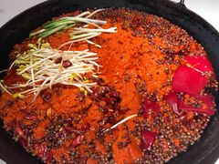 -岗上渣渣老火锅(两路口店)