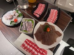 -海底捞火锅鲜切牛肉主题店(长寿路店)