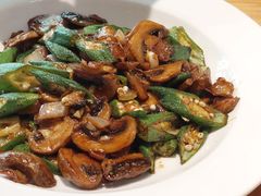 红葱头秋葵爆口蘑-U你·天然调味(南湖总店)