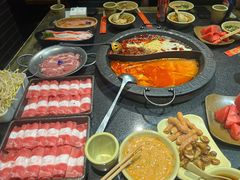 -宽板凳老灶火锅(台湾街店)