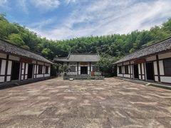 -达蓬山旅游度假区