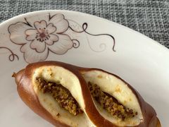 芥末籽香肠碱水-Sarah西点·烘焙·餐厅(翰林府旗舰店)