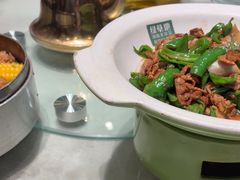 -绿草地·湘菜(酃湖师院店)