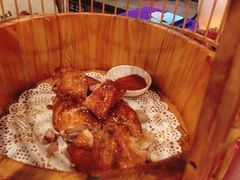 胡桃里烤鸡-胡桃里音乐酒馆(环亚凯瑟琳广场店)