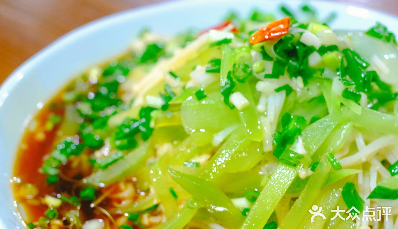 连菜单都没有的运河边上店｜居然还天天爆满