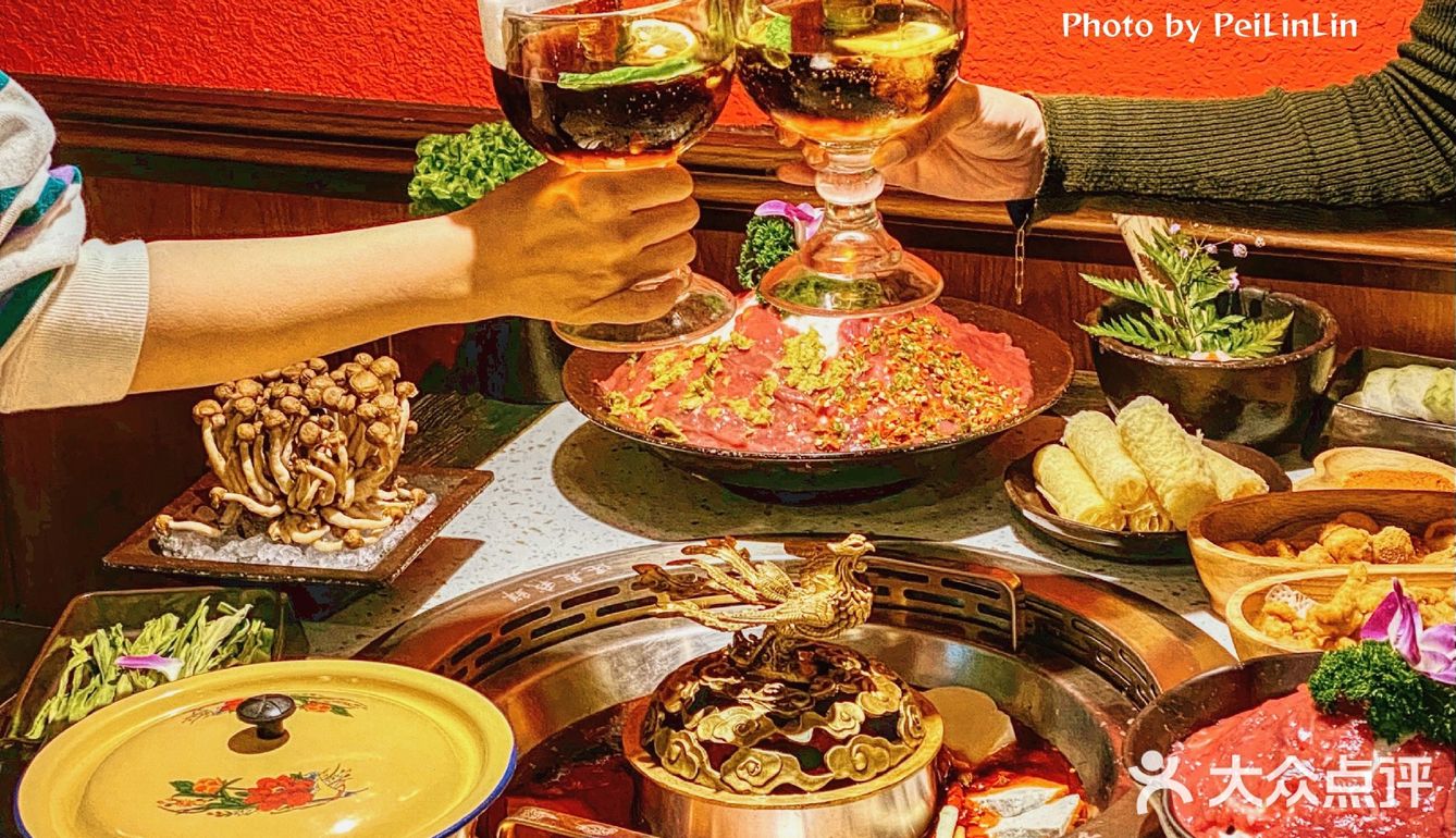 天津探店✨甜品免费无限吃❗️这家民国风火锅店超爱❗️