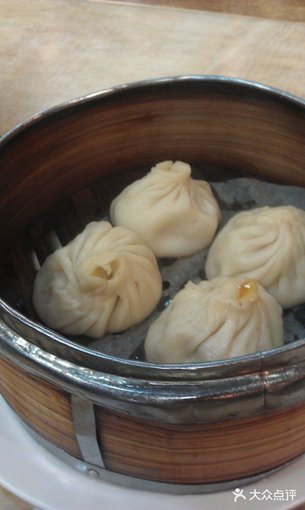 王家沙点心店(南京西路总店)蟹粉小笼图片