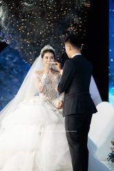 点击看大图 -GRACE KELLY婚纱与礼服(北京店)