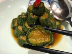-鞍山大白鲨美食酒店