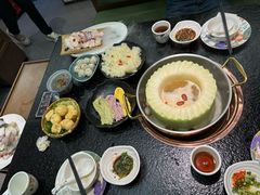 -得意咚瓜·顺德鱼生·冬瓜火锅(深圳首店)