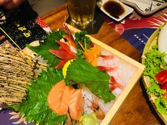 -肉魁屋·烧肉·烧鸟·酒场(高新店)