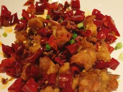 -鱼鲜饭香·招牌汽锅剁椒鱼头王