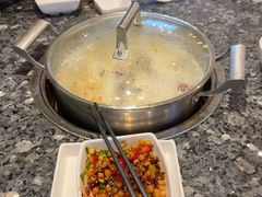 -一席地·本地鸡窝·杭帮鸡火锅(萧山银隆百货店)