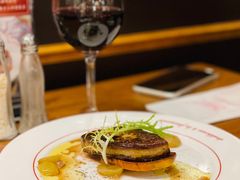 烤新西兰草饲肉眼扒配香草牛油汁-Entrecôte 法国牛扒馆(保利·时光里店)