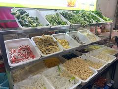 -老邮差酸辣粉麻辣烫(步行街店)