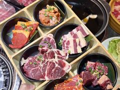 -匠牛亭·锅物烧肉放题自助(昆百大·泰业城店)