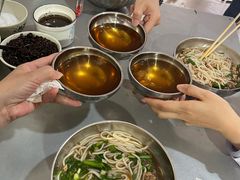 -正宗杨记普洱酸醋米线(总店)