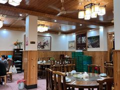 -芦茨金富饭庄·25年老字号·专做稻草鸡